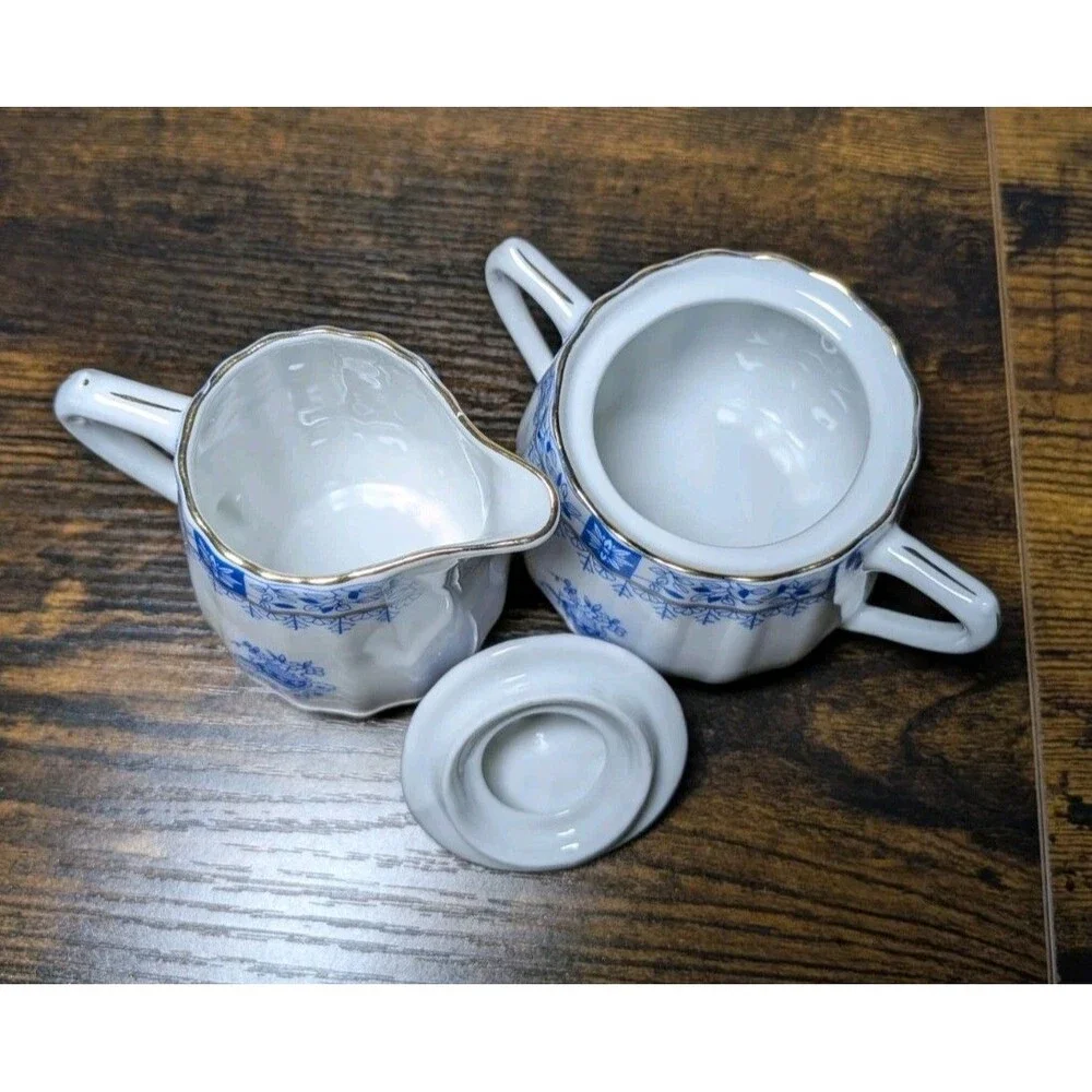 Vintage CHINA BLAU Bavaria Creamer and Sugar Bowl w/Lid Blue White